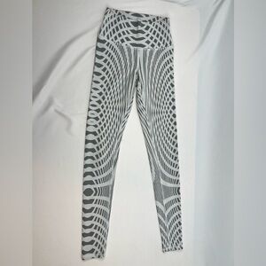 Alo High-Waist Airbrush Leggings - White Arches